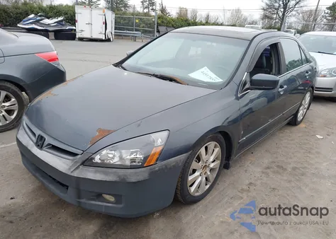 2005 Honda Accord 2.4 Ex from USA, damaged, VIN 1HGCM56865A042560